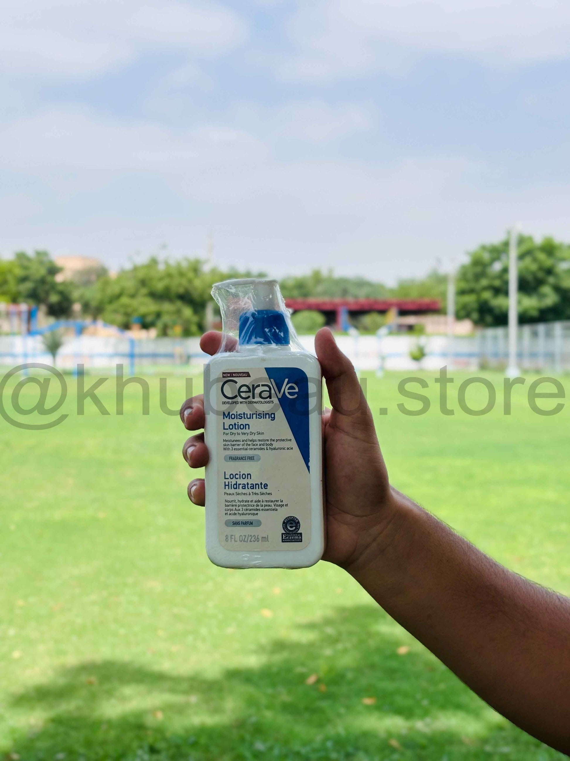 Buy Any Two Cleansers/Moisturisers In just Rs 2199😍. Limited stock only. 100% Original!.